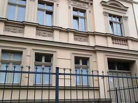 Helle, optimal geschnittene 3-Raum-Wohnung mit Südbalkon sucht ruhige Nachmieter/in