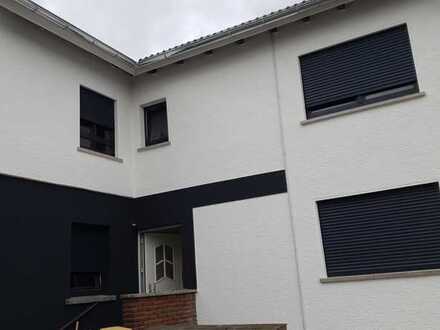 1-Zi- NICHTRAUCHER - Wohnung im EG in Rodenbach sucht Mieter*in ab 01.12.2023