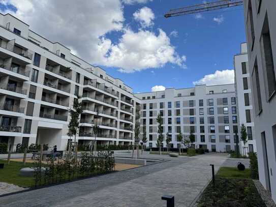 First Occupancy, New Apartment in a New Project in Berlin Friedrichshain