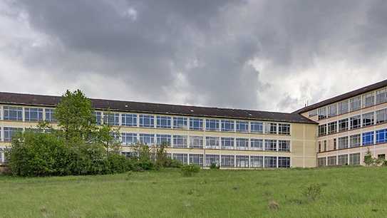 Günstige 117 m² Lagerfläche nur € 1,24 NKM + MwSt. je qm / courtagefrei
