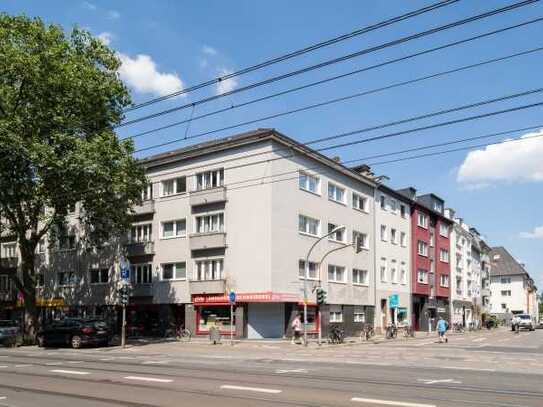 Lichtdurchflutete 4-Zimmer-Wohnung mit Loggia in Lindenthaler Toplage