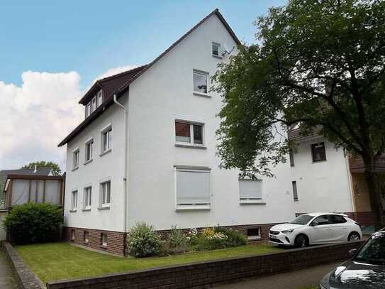 Charmante 4-Zimmer-Erdgeschosswohnung im Herzen von Bad Nenndorf.
Große Terrasse mit Gartenzugang