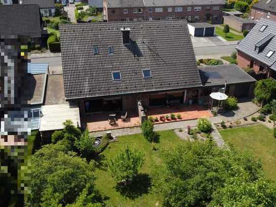 Einfamilienhaus mit Einliegerwohnung in Nettetal-Kaldenkirchen