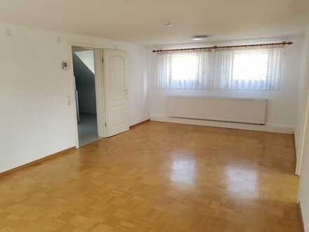 Schöne 2-Zimmer Dachgeschoss Wohnung, Untergruppenbach