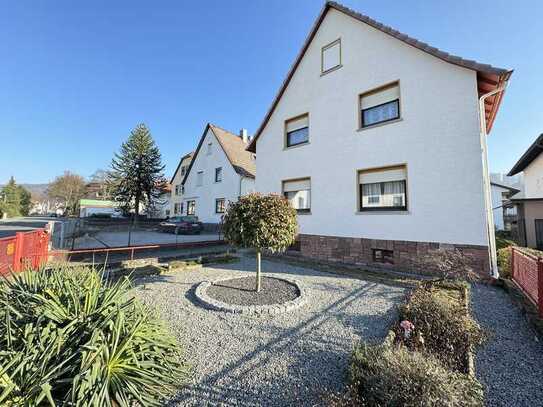 Freistehendes 2 Familienhaus in guter Lage mit großem Garten-Grundstück in Seeheim-Jugenheim