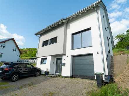Ihr neues Zuhause? Neues und Modernes Einfamilienhaus in toller Aussichtslage