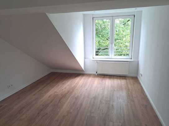 Appartement in Citynähe mit Außenstellplatz + Einbauküche!