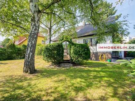 IMMOBERLIN.DE - Top-Wohlfühllage! Großes Einfamilienhaus mit herrlicher Gartenidylle
