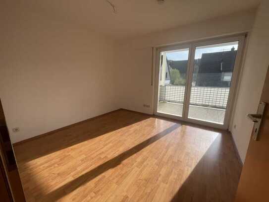 Freundliche 4-Zimmer Wohnung wartet auf Nachmieter!