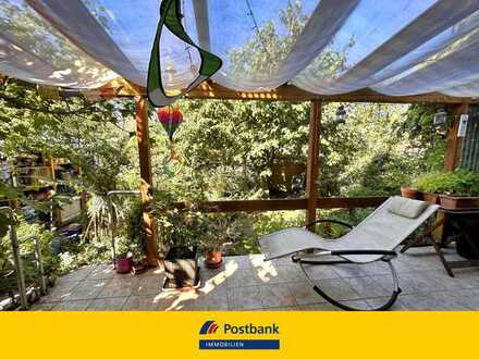Moderne DHH mit Garten, Stellplatz, Garage, ausgebautem Speicher und Keller mit Sauna. Ruhige Lage!