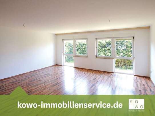 Renovierte 1-Zimmer-Wohnung mit Einbauküche, Laminat und Blick ins Grüne!