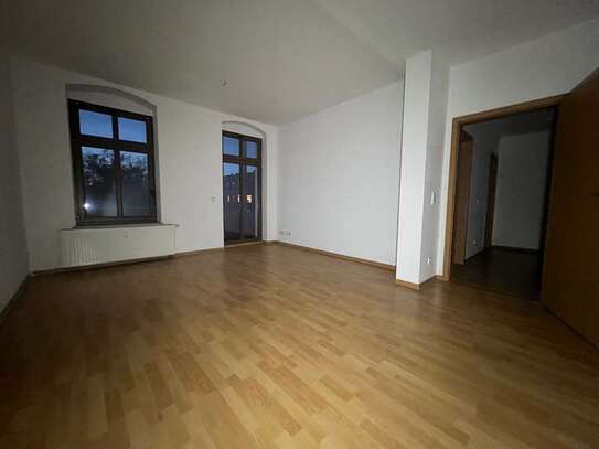 Ins 3.OG mit Lift / Balkon / Bad mit Wanne + Fenster u.v.m.