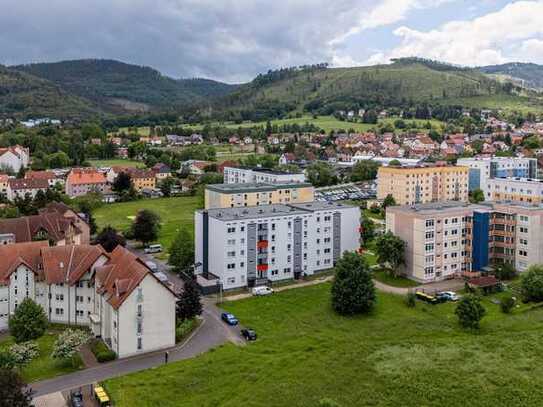 Sanierte, voll vermietete Wohnanlage inkl. Baugrundstück (ca. 3.200 m²)