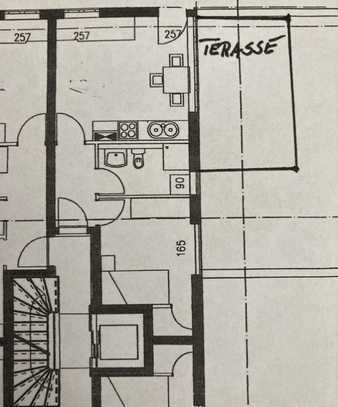 Preiswerte, gepflegte 2-Zimmer-Terrassenwohnung mit Balkon in Hohenstein- Ernstthal