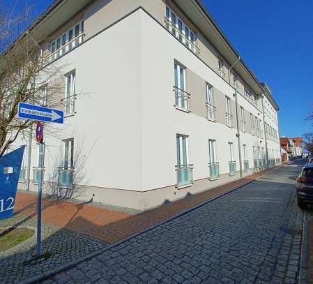 Moderne, barrierefreie 2-Zimmer-Wohnung im 1. OG (für 1 Person) am Ribnitzer Kloster zu vermieten