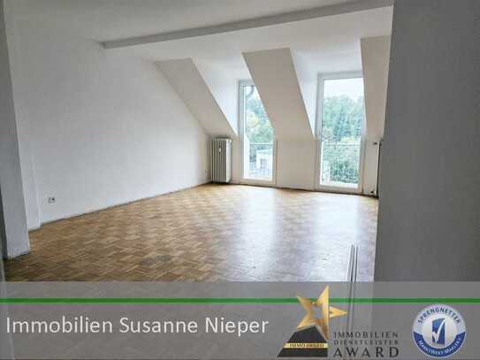 Tolle Dachgeschosswohnung mit Parkettboden, Marmorbad und Balkon in Gevelsberg - WE07