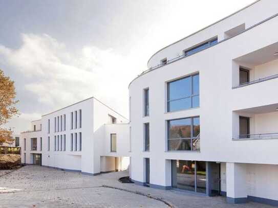 Lichtdurchflutete 2 Zimmer Wohnung mit Loggia und Blick ins Grüne! 1.9