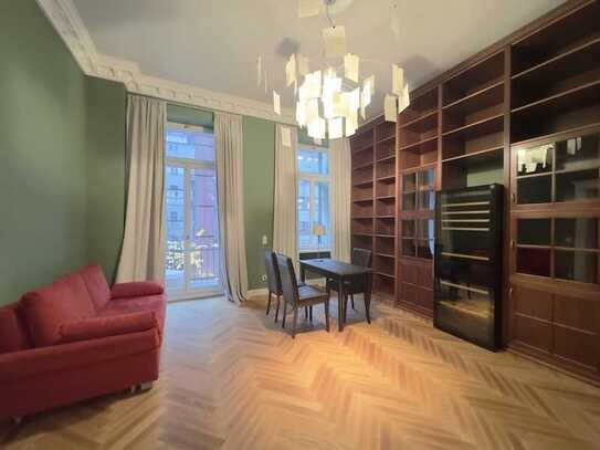 Furnished, representative 5-room historic apartment in Frankfurt's Westend near the Alte Oper with d