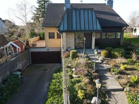 Wohnen und Arbeiten in Mönkeberg (350m² Nutzfläche 2 Einheiten) großer Garten (1.478m²) Fördeblick
