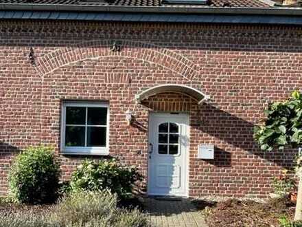 2-Zimmermaisonettewohnung im Vierkanthof mit Terrasse