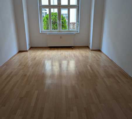 NEU: 3-Raum-Wohnung mit Balkon !!!