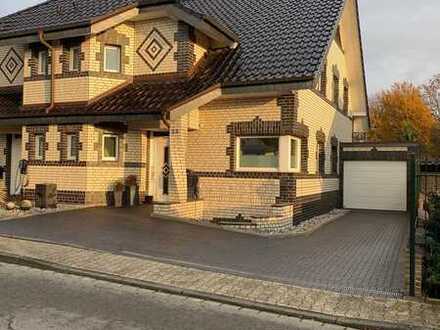 ++Designer Doppelhaushälfte++ barrierefrei ~ Gas-Kamin ~ Garage ~ ruhige Lage