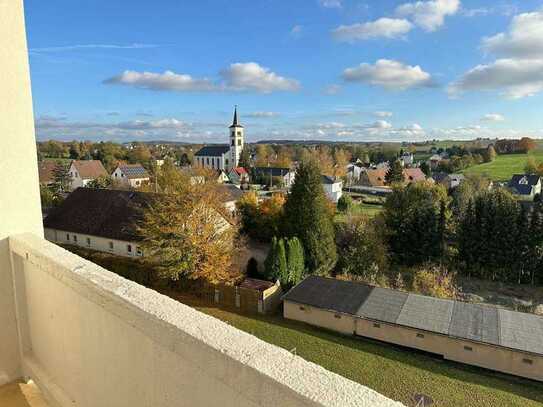 ANGESAGTE 2 RAUM-WOHNUNG IM 3.OG MIT BALKON!