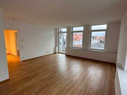 Wunderschöne 2-Zimmer-Wohnung mit Balkon und EBK im Herzen von Bielefeld