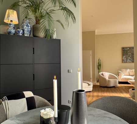 Stilvoller Altbau-Traum: Familienfreundliche 5,5-Zimmer-Wohnung mit XXL-Dachterrasse