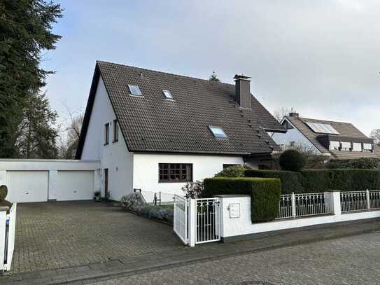 Top gepflegtes 3-Familienhaus in bevorzugter und ruhiger Lage von Düsseldorf-Angermund