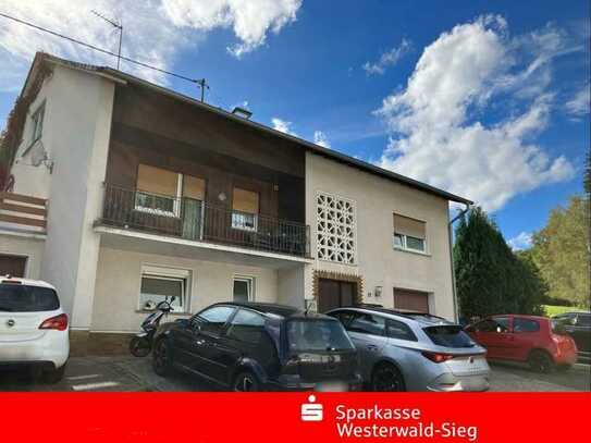 Vermietetes Mehrfamilienhaus in Selbach, Zwei Garagen vorhanden