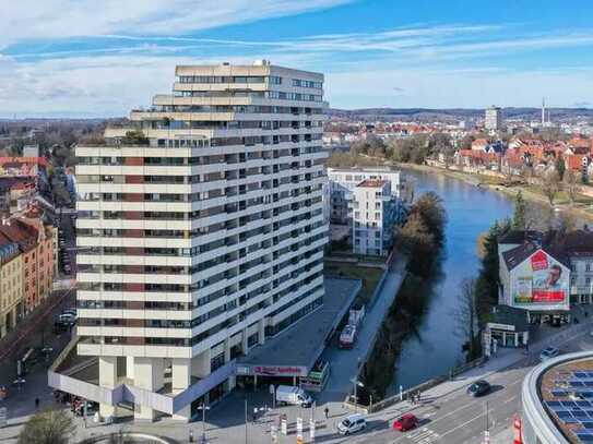 Modernisierte Wohnung mit drei Zimmern sowie Balkon und Einbauküche in Neu-Ulm