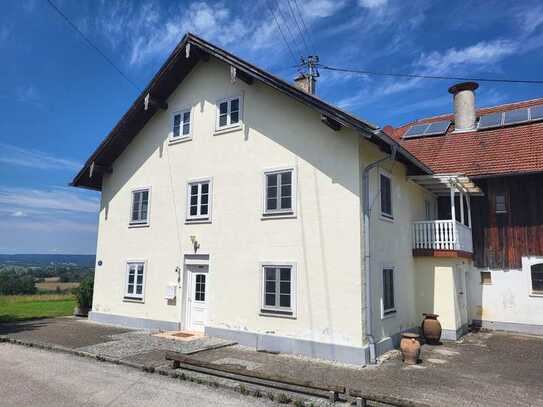 Ansprechendes und gepfl. Haus in einzigartiger und idyllischer Alleinlage mit Weitblick am Ammersee