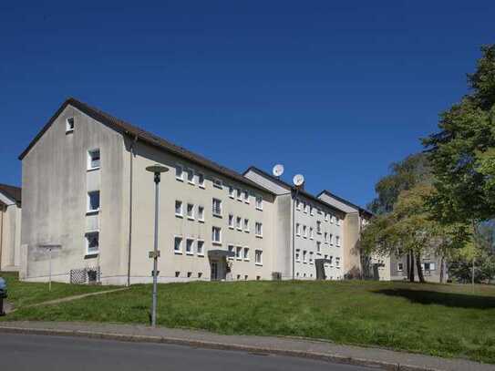 Schöne 4-Zimmer-Wohnung mit Balkon und neuem Laminat in Lüdenscheid Buckesfeld !