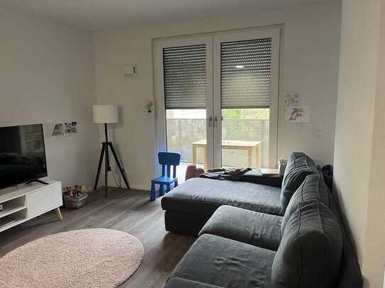 Stilvolle 3-Zimmer-Wohnung mit gehobener Innenausstattung mit Balkon und EBK in Wiesbaden