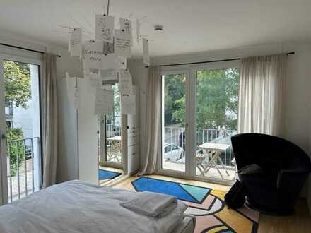 Sehr gehobene, lichtdurchflutetes 1-Zimmer-Appartement in München-Schwabing zu vermieten.