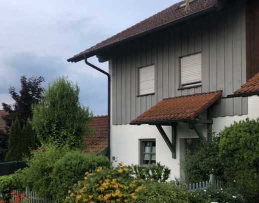 Ansprechende, gepflegte Doppelhaushälfte mit Garten in Rotthalmünster