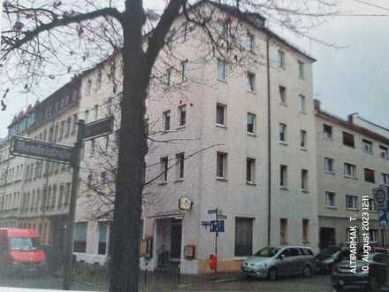 Großzugige 4-Zimmer Wohnung nähe Ubahn Bärenschanze in 90429 Nürnberg