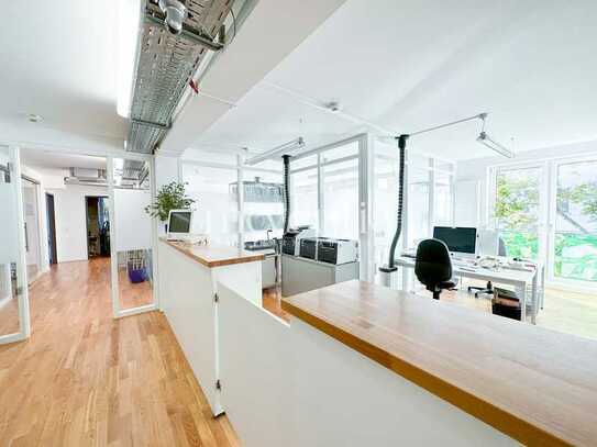 Erstklassige Bürofläche mit Balkon und Ausblick!
