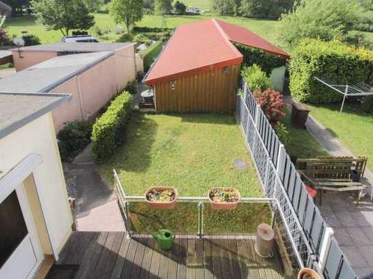 Richtig zuhause: Gepflegte Doppelhaushälfte mit Garage und Garten mit Naturblick in Franzburg