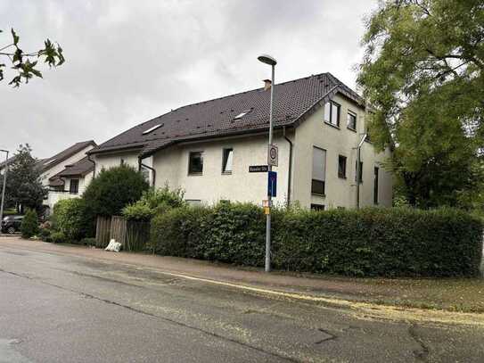 Renovierte, Möblierte 1-Zi. mit Balkon in zentraler Lage