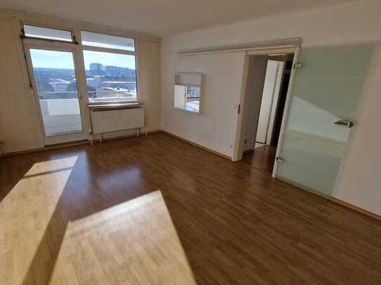 Freies charmantes 1 Zi Appartment in Frankfurt am Main mit großem Balkon ohne Makler