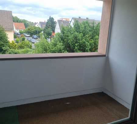 Exklusive 1-Zimmer-Wohnung mit Balkon in Neu-Isenburg