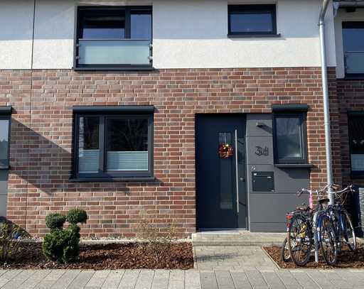 Freundliches 4-Zimmer-Reihenhaus mit gehobener Innenausstattung und EBK in Langenhagen