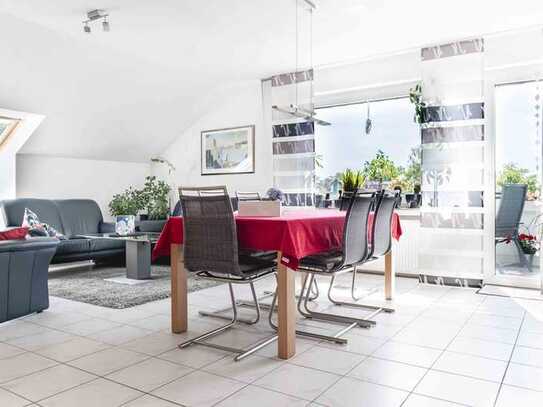 4-Zimmer-Wohnung mit 2 Bädern und Balkon!