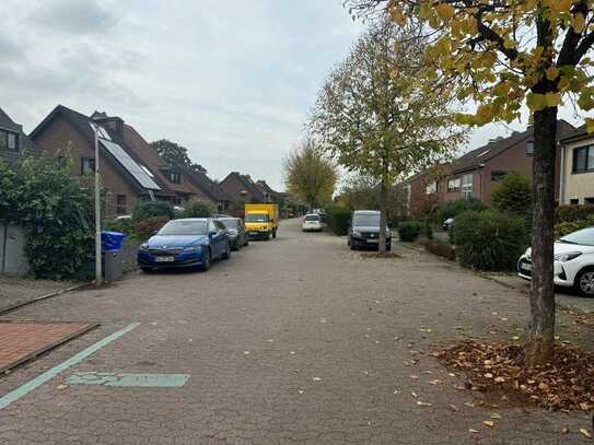 Große Doppelhaushälfte in ruhiger Lage von Viersen Süchteln – umfassend saniert mit PV-Anlage