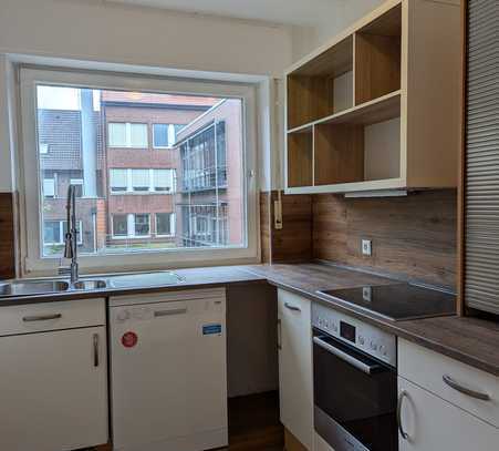 Helle 2-Zimmer-Wohnung mit Balkon und Einbauküche in Gronau