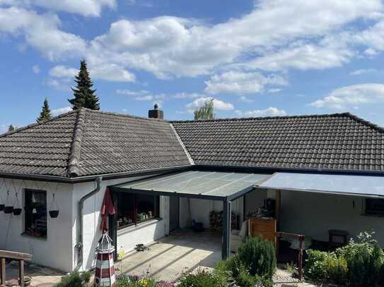 IMCO - Bungalow mit Pool und Weitblick in Hildesheim Stadtteil