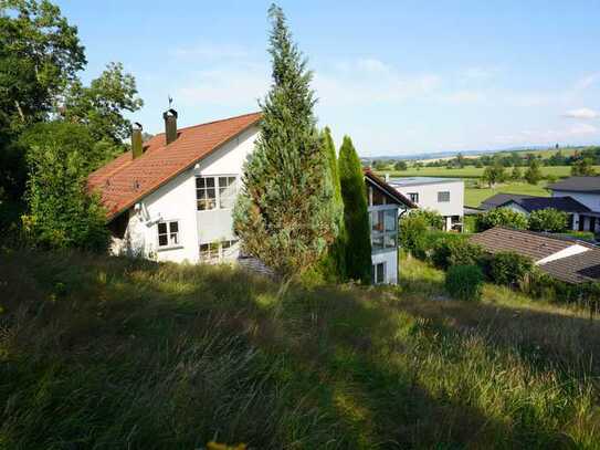 Gediegene Unternehmerresidenz mit Weitblick und Bauplatz in Leutkirch/Diepoldshofen