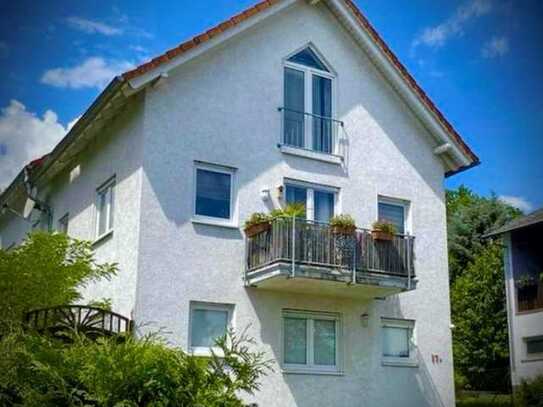 Schöne und gepflegte 2-Raum-Maisonette-Wohnung mit Balkon in Dehrn